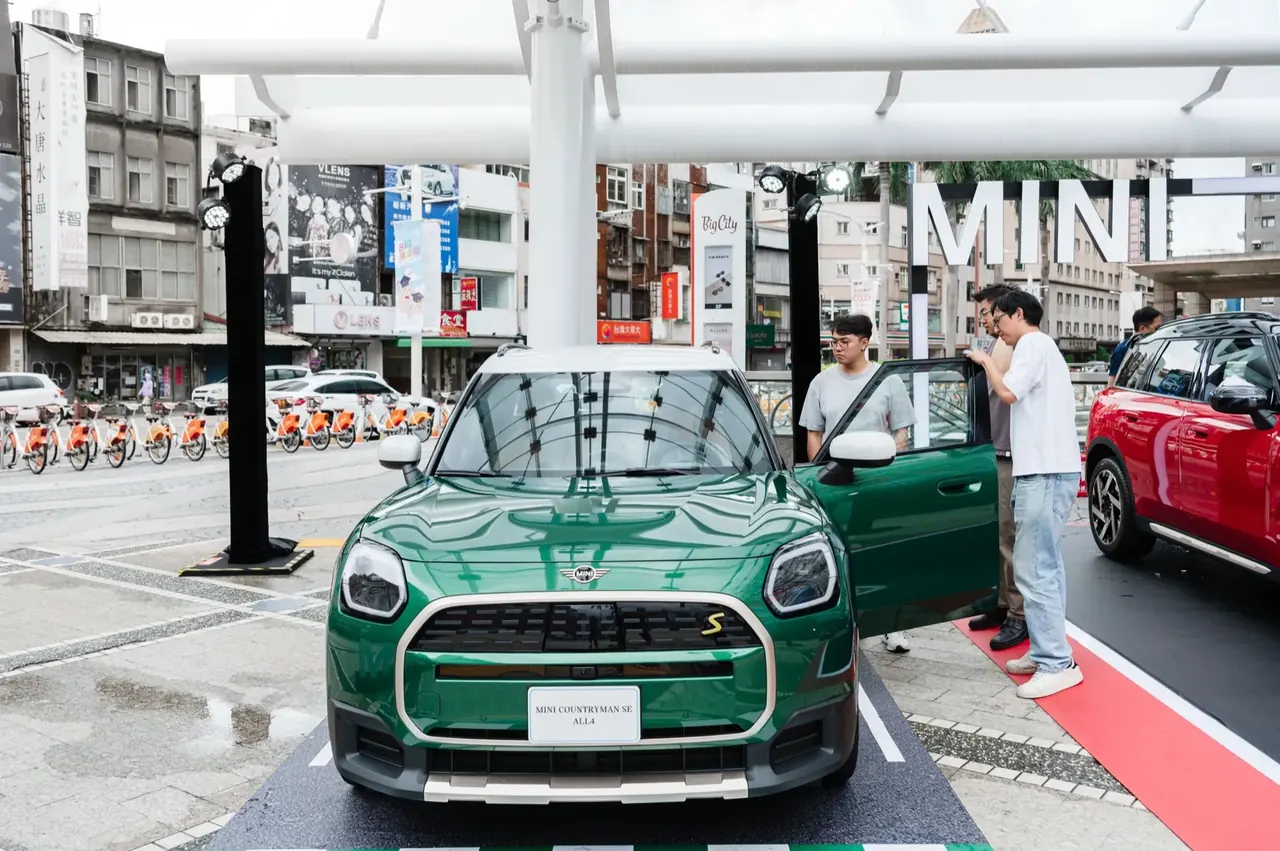 BMW大桐汽車 MINI外展 新竹巨城 16