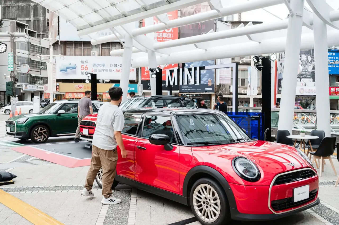 BMW大桐汽車 MINI外展 新竹巨城 19