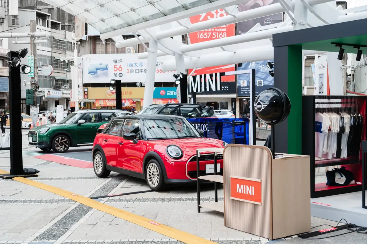 BMW大桐汽車 MINI外展 新竹巨城 30